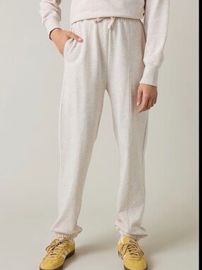 New Danskin Cozy Cream Jogger Pants